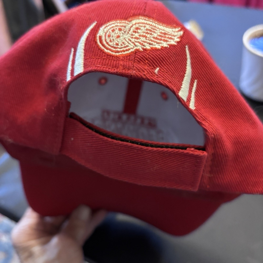 Detroit Red Wings cap Hat Red Spellout NHL Hockey by T.E.I. One size - Picture 4 of 8